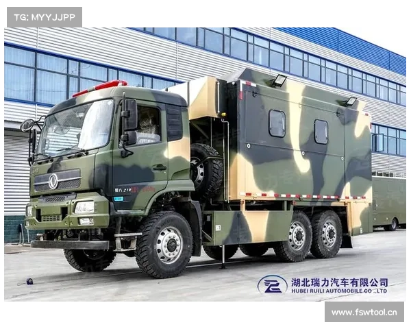 东风六驱越野餐车,野外自行式炊事车 东风六驱越野餐车,野外自行式炊事车